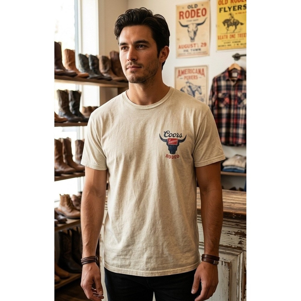 Coors Banquet Rodeo Graphic T-Shirt Men's Large Beige Bull Logo Casual Cotton